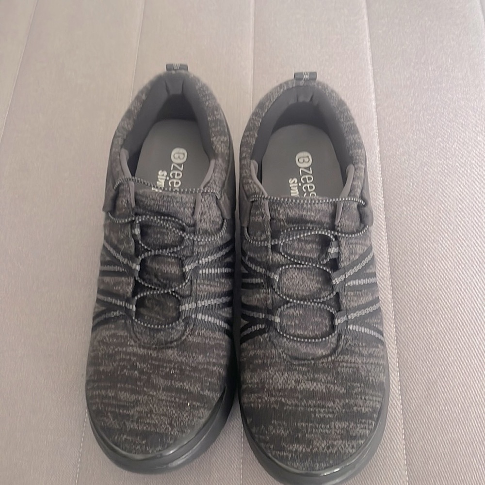BZees shoes